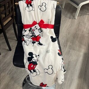 Disney Mickey Mouse Red and White Blanket